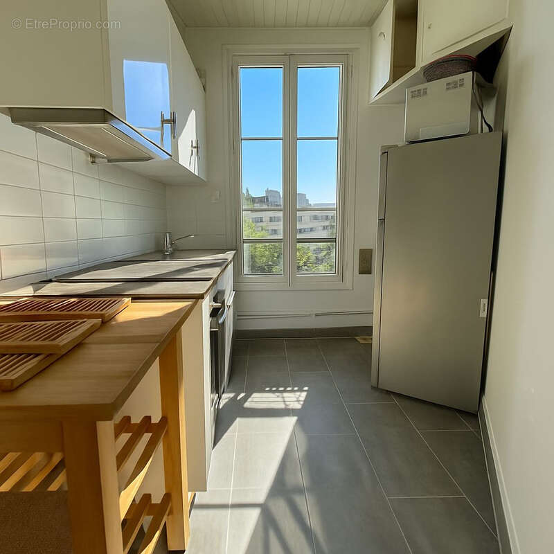 Appartement à PARIS-14E