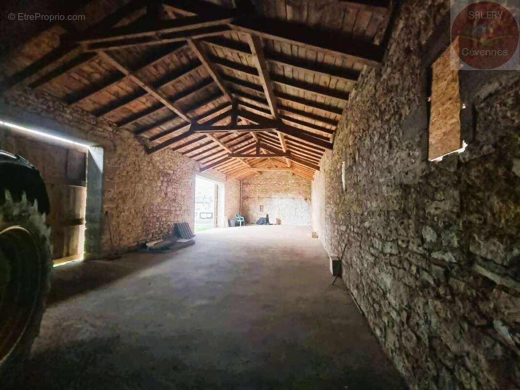 Ancien corps de ferme à rénover - photo 11