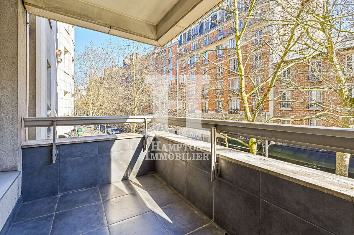 Appartement à PARIS-19E