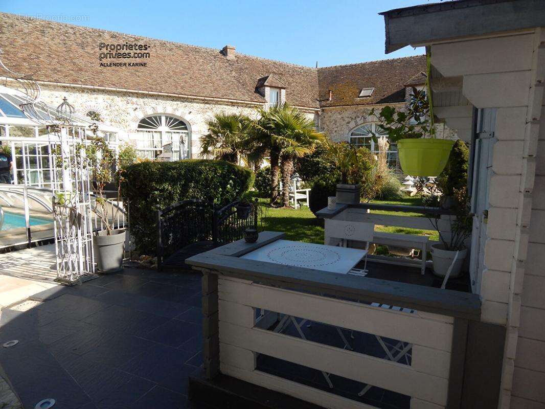 Maison à BAZOCHES-SUR-LE-BETZ