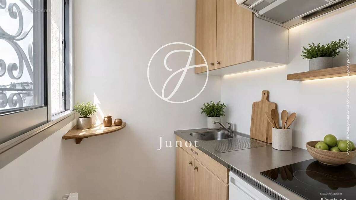 PARIS 18e - MARCADET / STEPHENSON - Studio à vendre - 26,59 m² Carrez - Balcon - Vue Sacré-Cœur. - photo 7