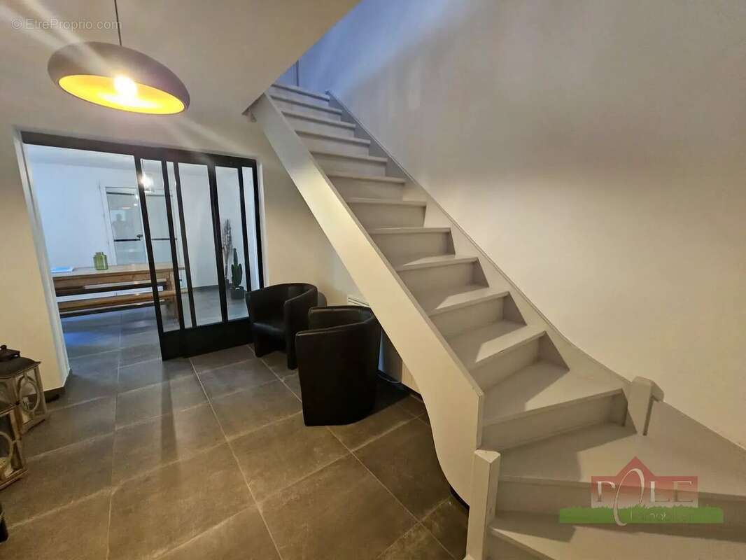 Maison à CHUZELLES