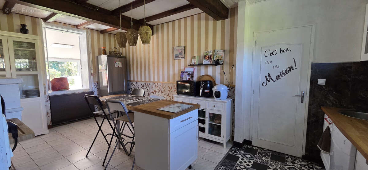 Maison à SAINT-DIZANT-DU-GUA