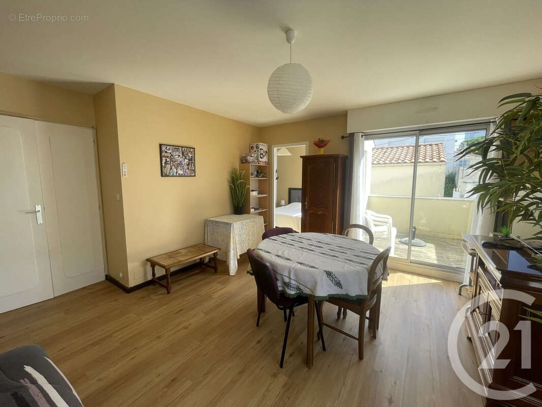 Appartement 42 m² à Royan  - photo 13