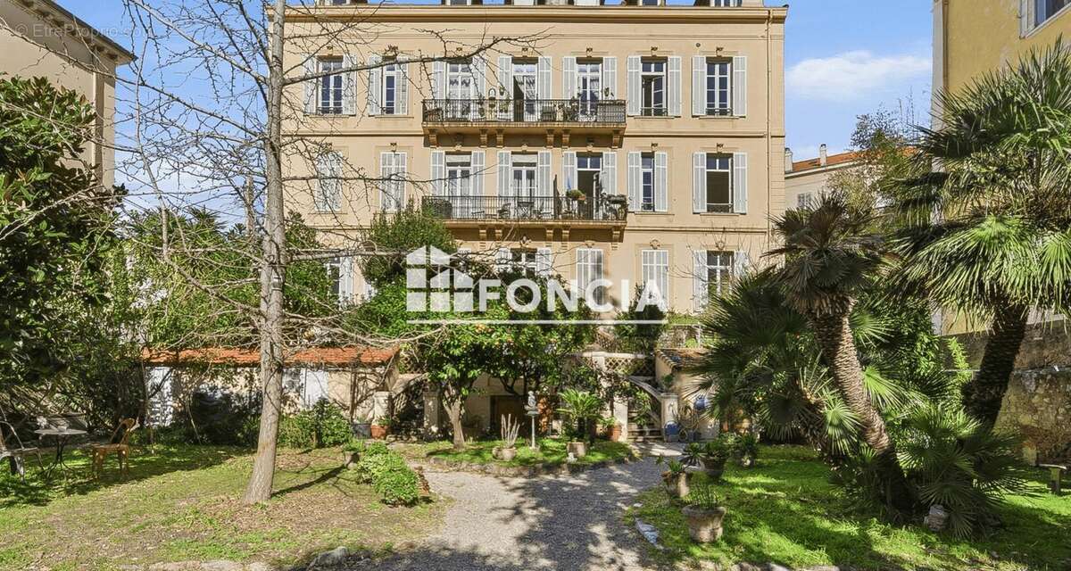 Appartement à CANNES