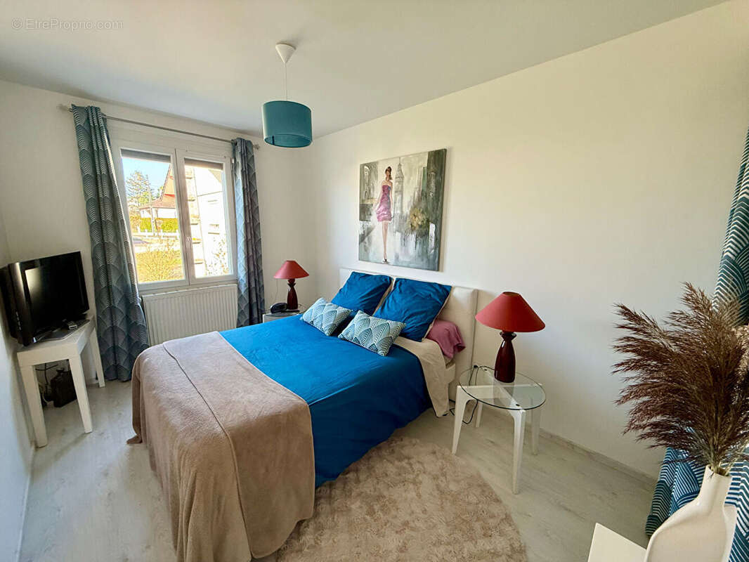 Maison à DOMPIERRE-SUR-BESBRE