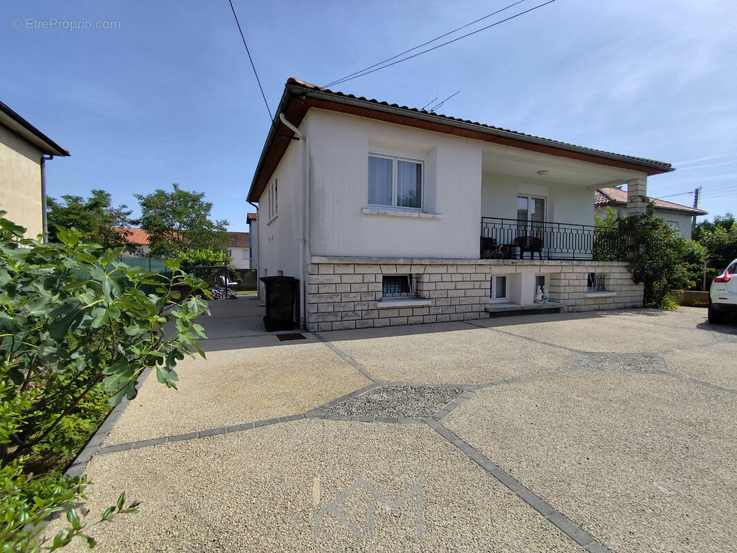 Maison à POITIERS