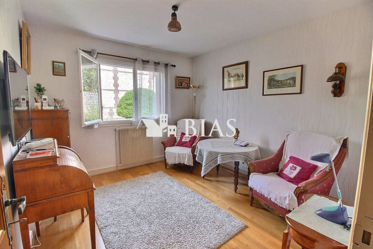 Maison à CAUDEBEC-LES-ELBEUF