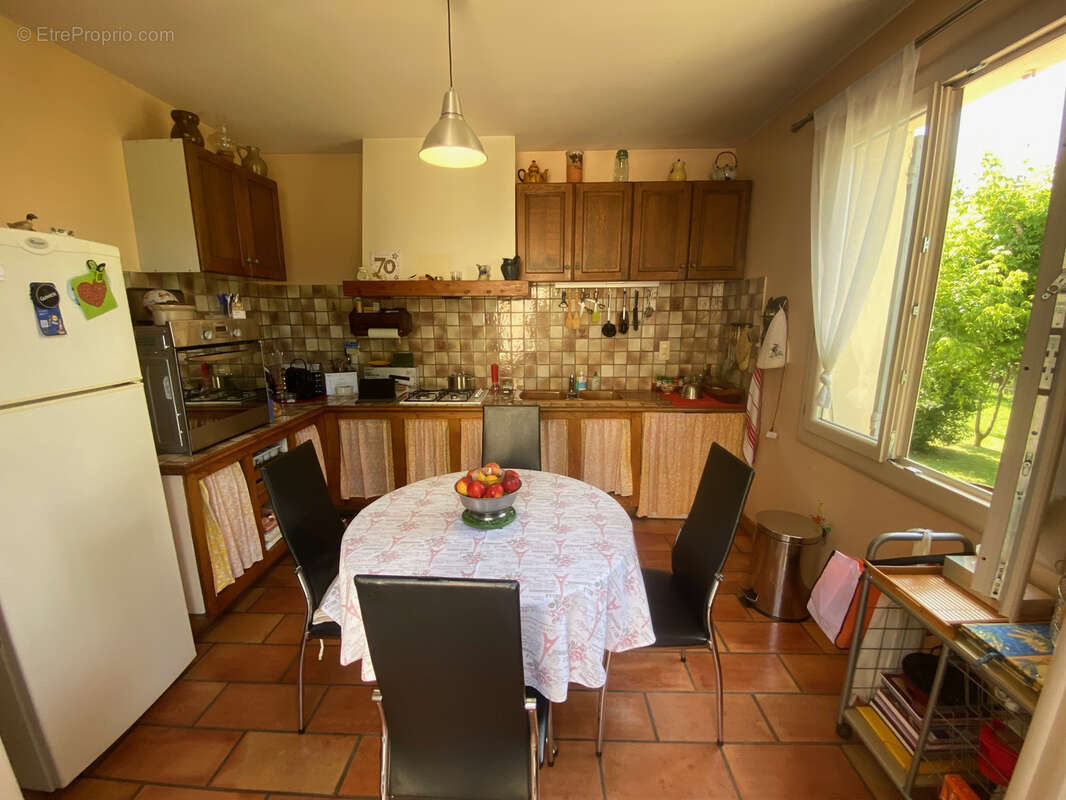 Maison à CADEROUSSE