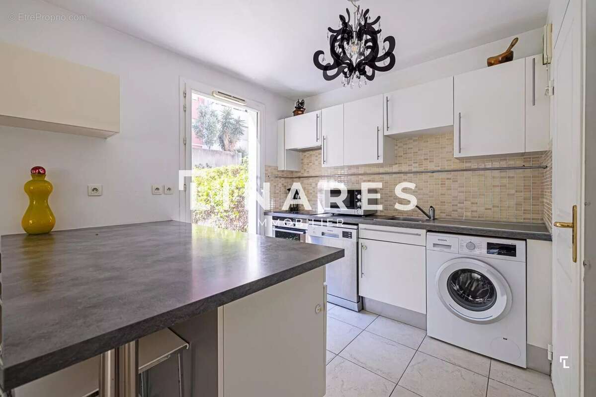 Appartement à MARSEILLE-8E
