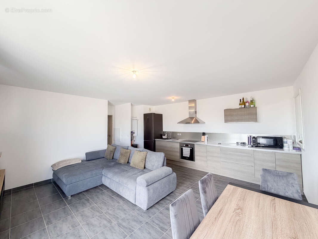 Appartement à PORT-DE-BOUC