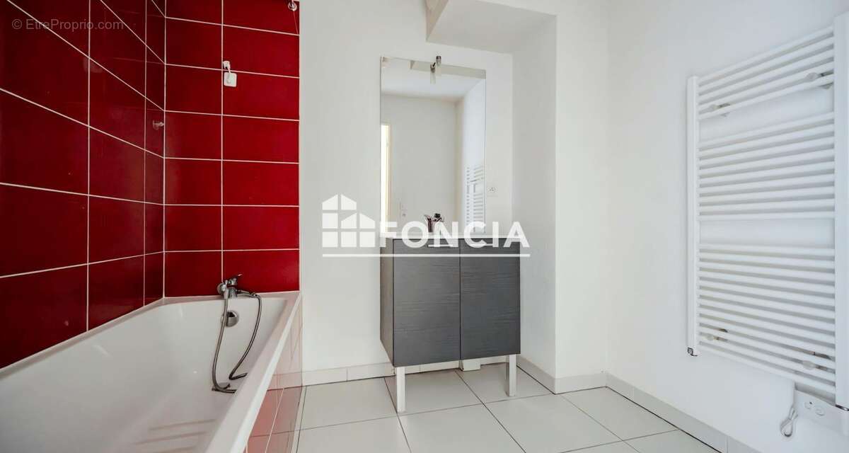 Appartement à SAINT-MAXIMIN-LA-SAINTE-BAUME