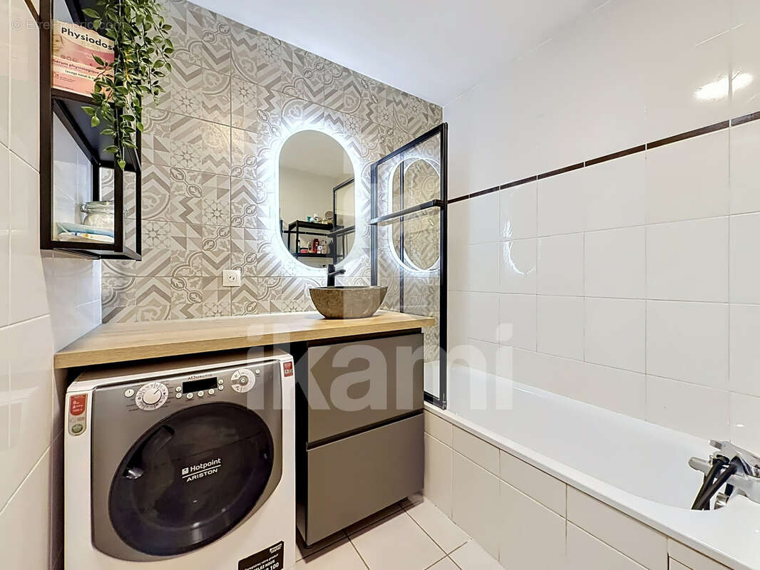 Appartement à SAINT-MARTIN-D'HERES
