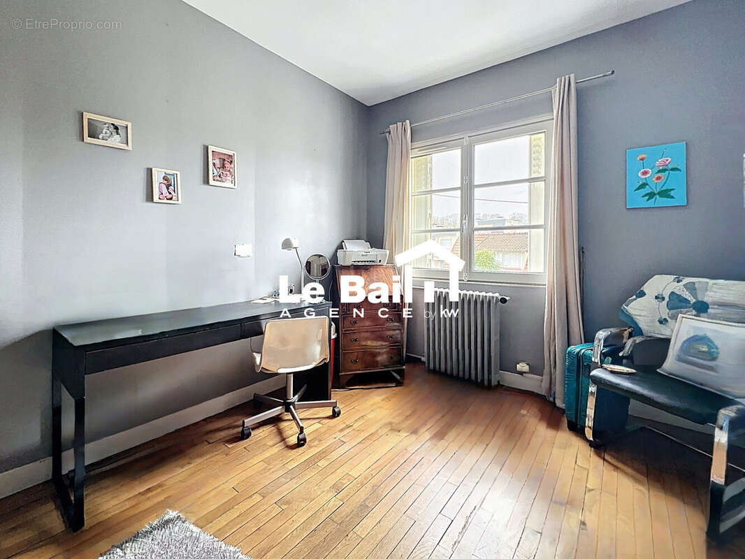 Maison 152 m² à Osny  - photo 8