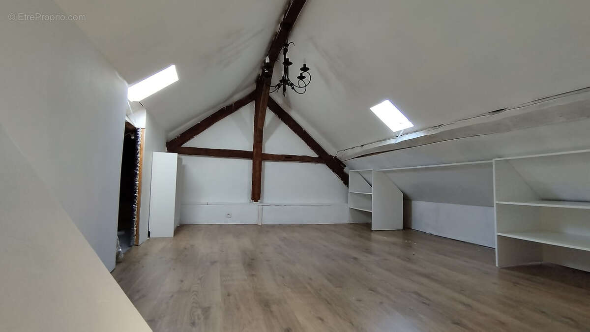 Maison à VILLENEUVE-LES-SABLONS