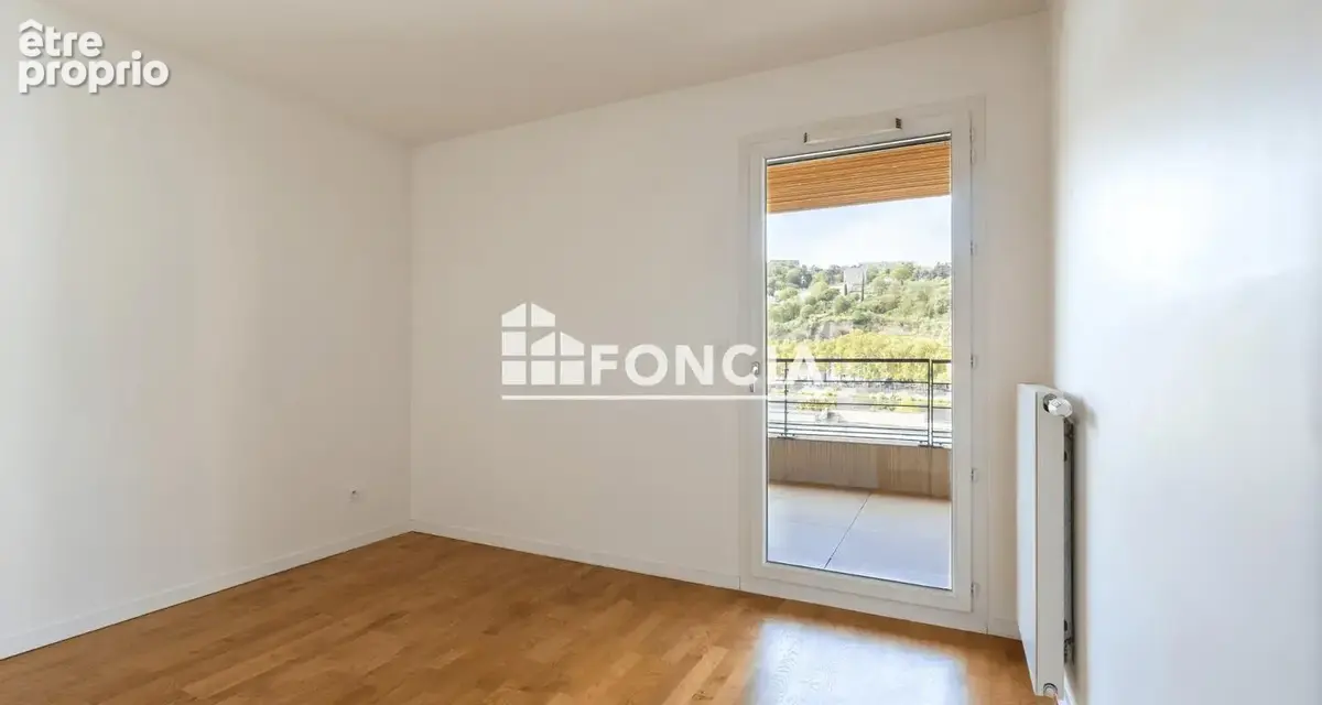 LYON 2, avec vue sur la Saône, T3 avec terrasse et garage - photo 14