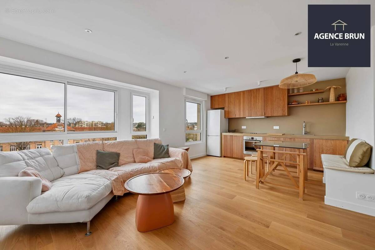 Appartement à SAINT-MAUR-DES-FOSSES