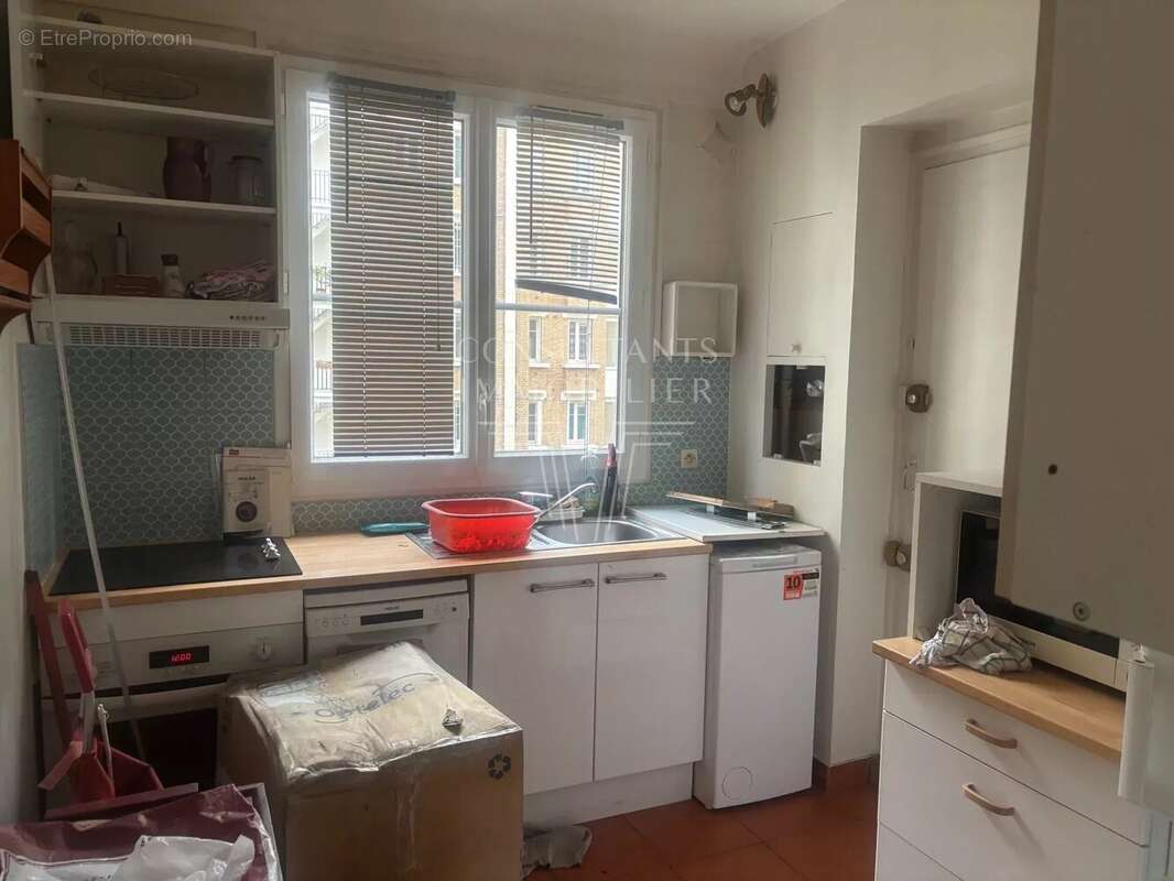 Appartement à PARIS-17E