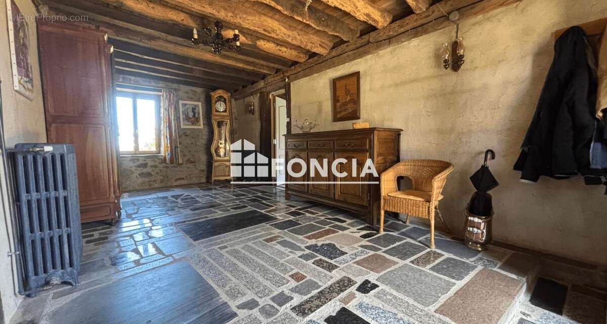 Maison à ERNEE