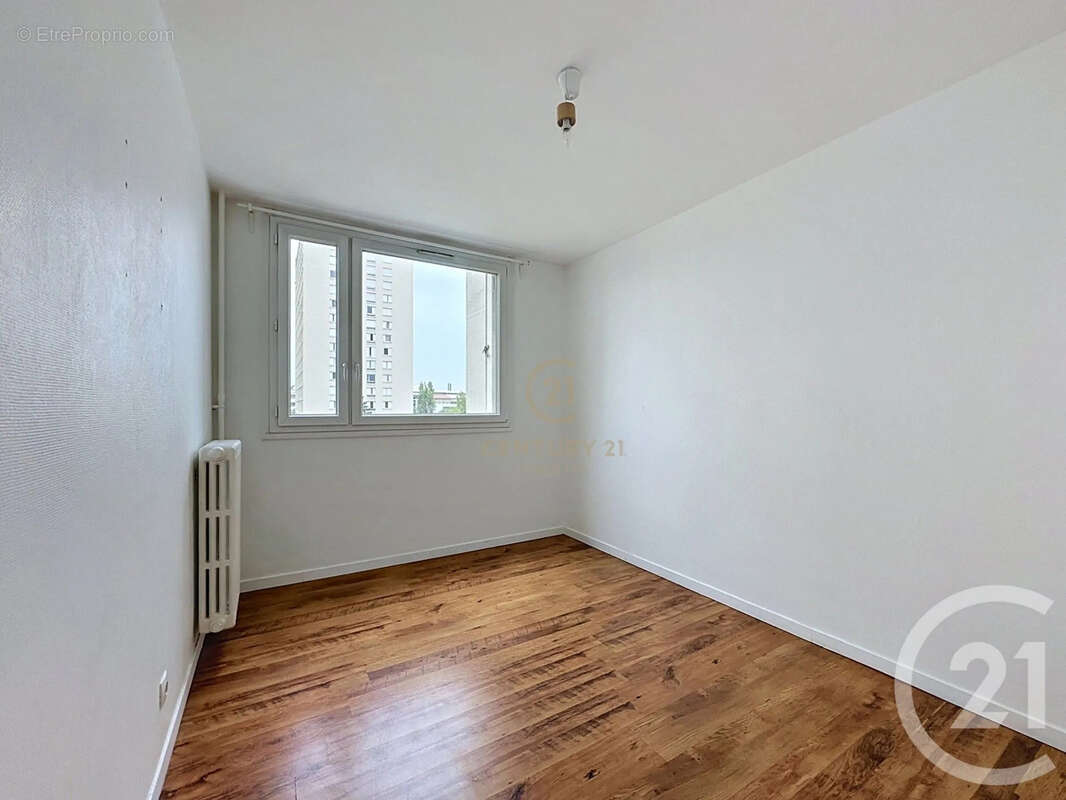 Appartement 81 m² à Lyon-8e  - photo 6