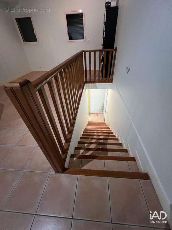 Photo 6 - Commerce à FLEURY