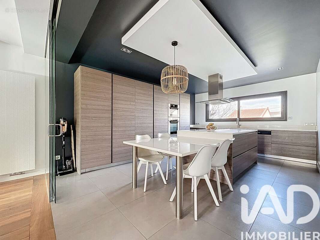 Photo 4 - Maison à NANTERRE