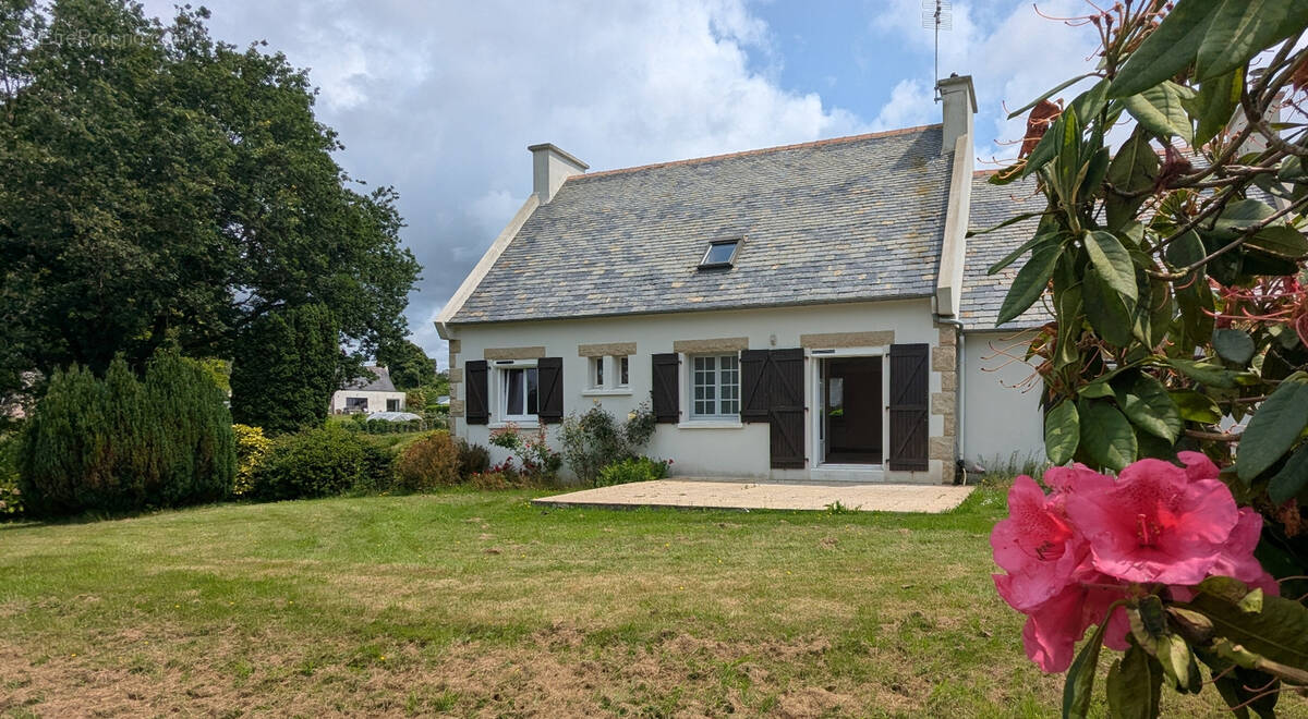 Maison à PLOUGONVEN