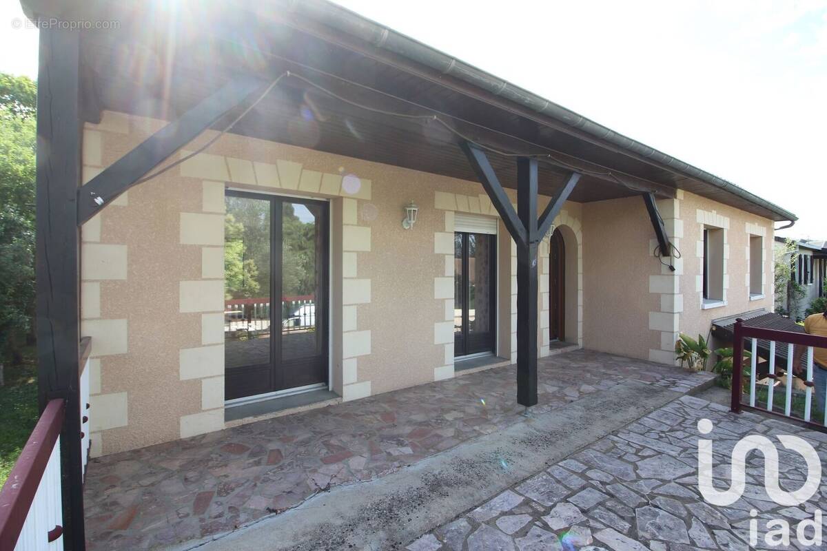 Photo 1 - Maison à CHATELLERAULT