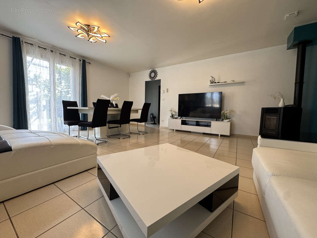Villa de 120m2 sur parcelle de 588m2 - photo 2