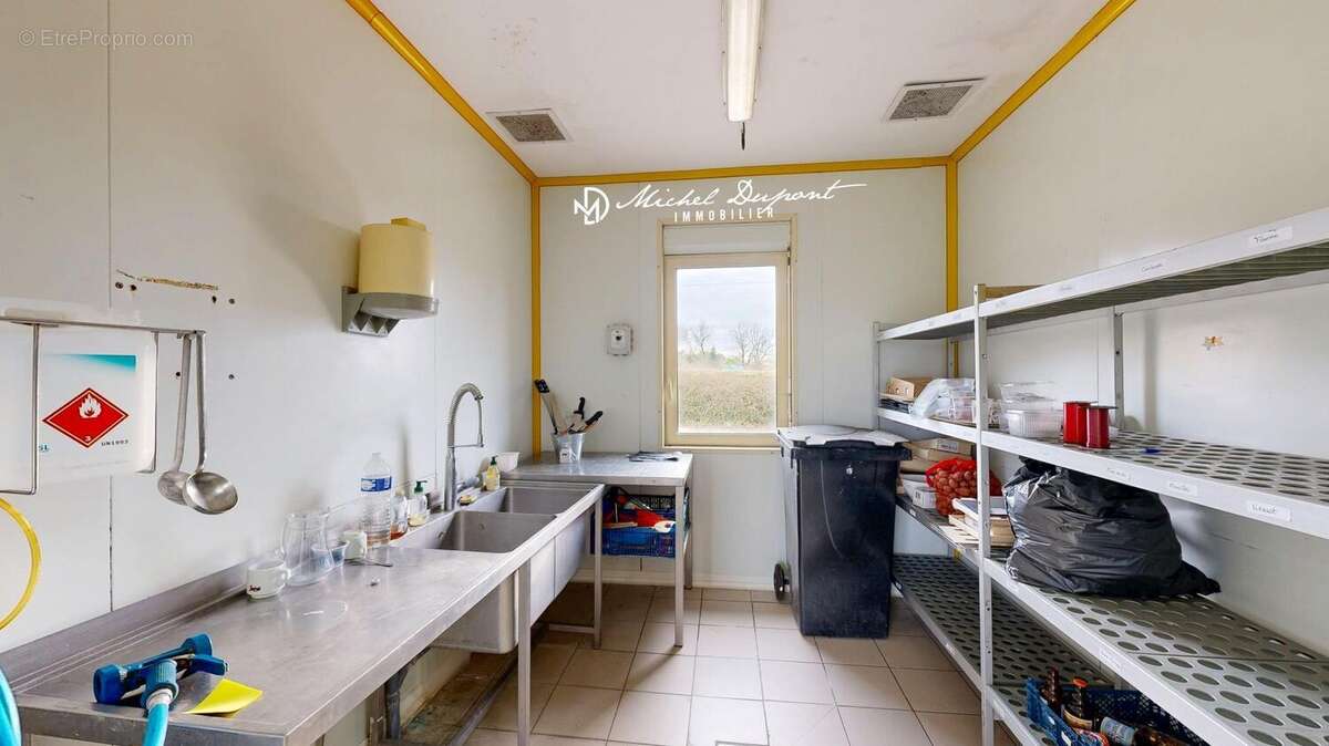 Commerce 84 m² à Audrix  - photo 2
