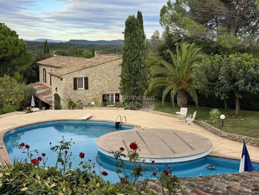 Maison à TRANS-EN-PROVENCE