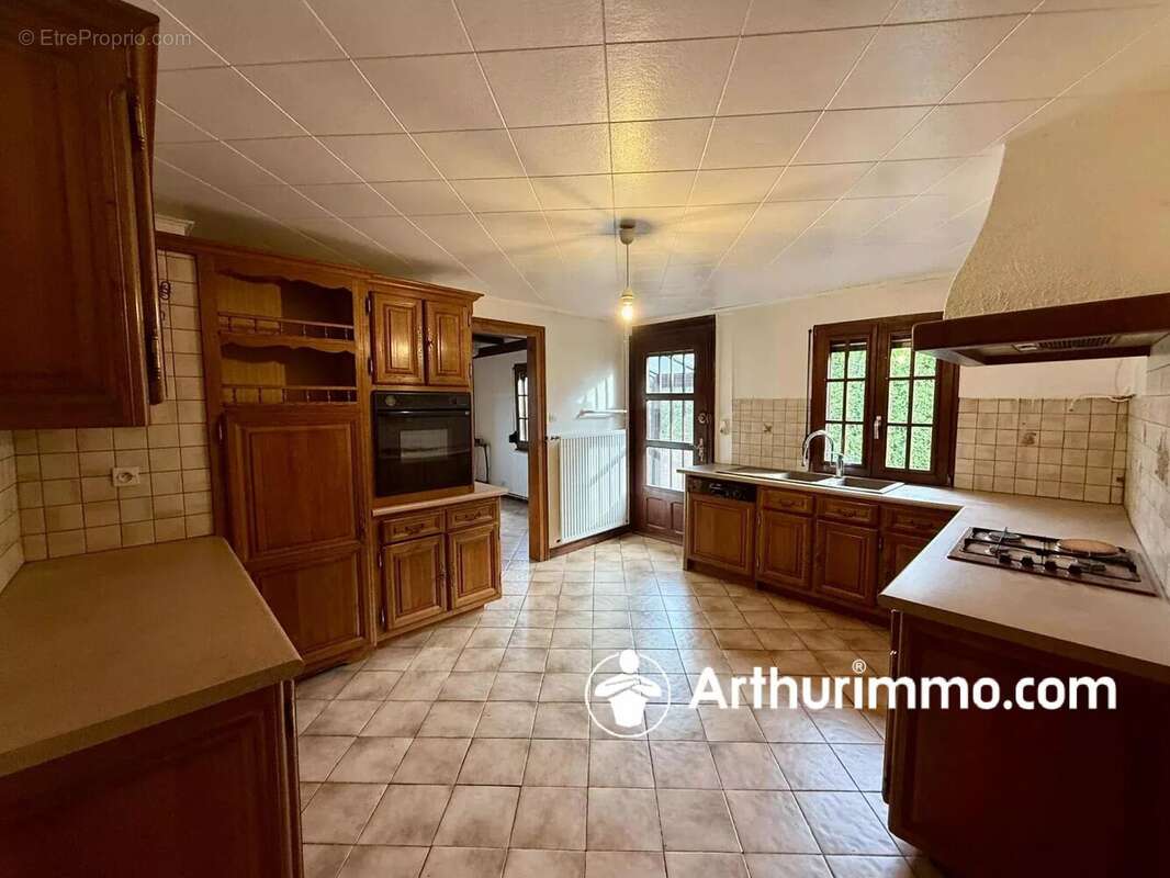 Maison à CHAVANNES-LES-GRANDS