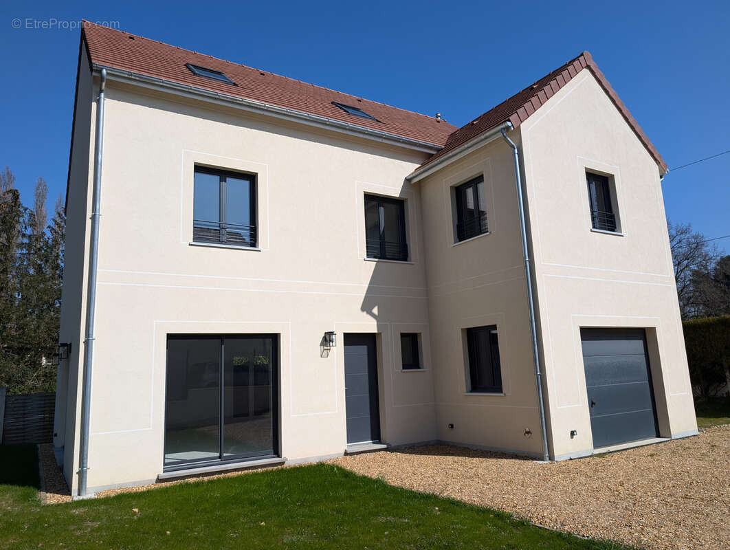 Maison à MONTFORT-L&#039;AMAURY