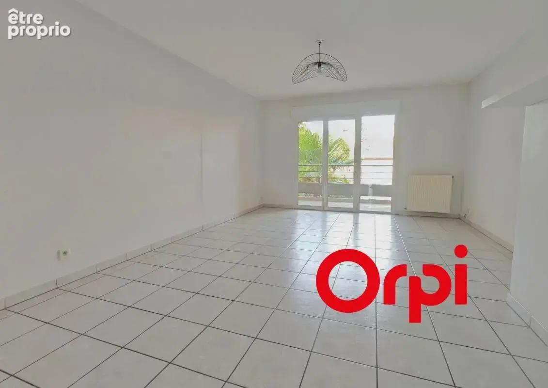Appartement T3 - lumineux - terrasse et parking sécurisé – Moulin-à-Vent - Vénissieux - photo 9