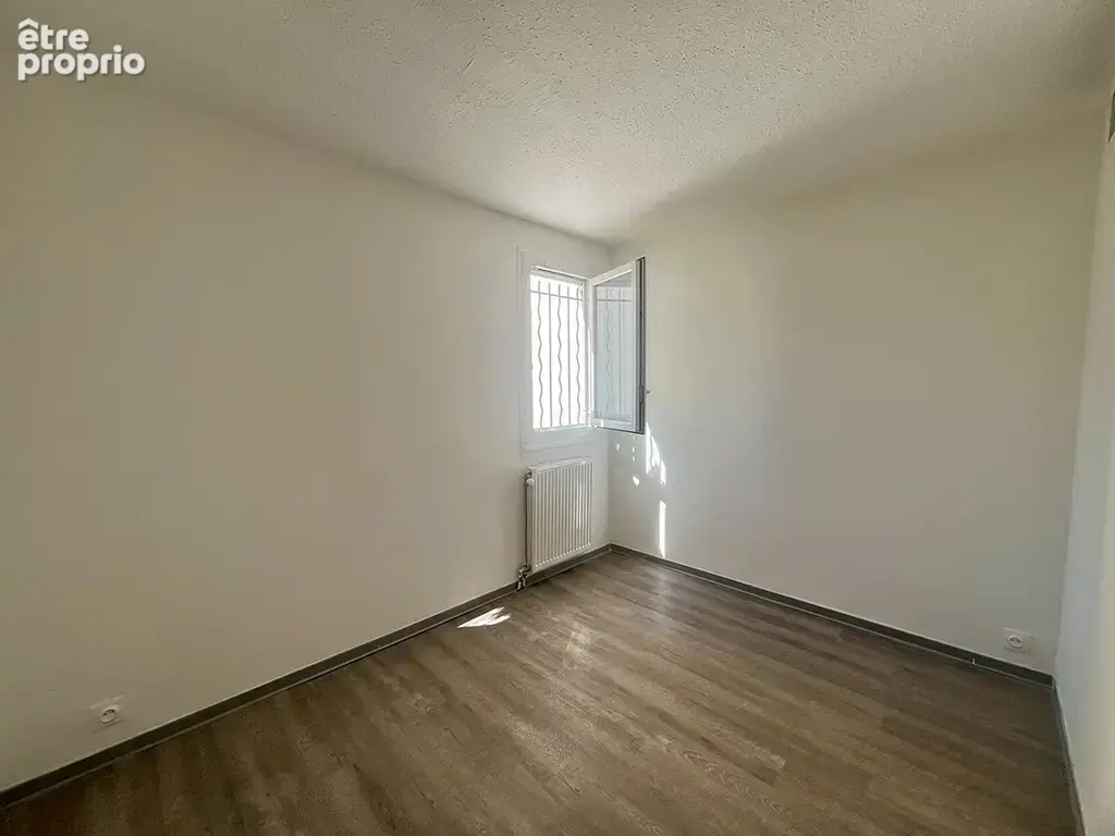 Appartement 4 pièces 79 m² à vendre à Vitrolles (13127) - photo 5