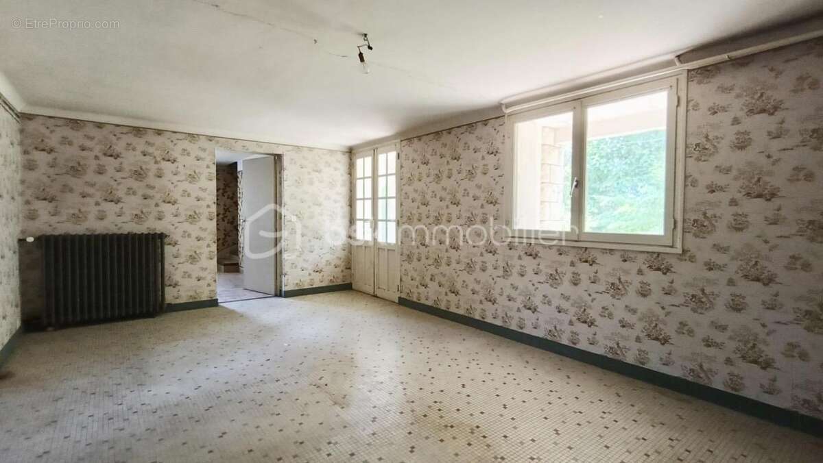 Maison de caractère avec fort potentiel – montmorillon - photo 18