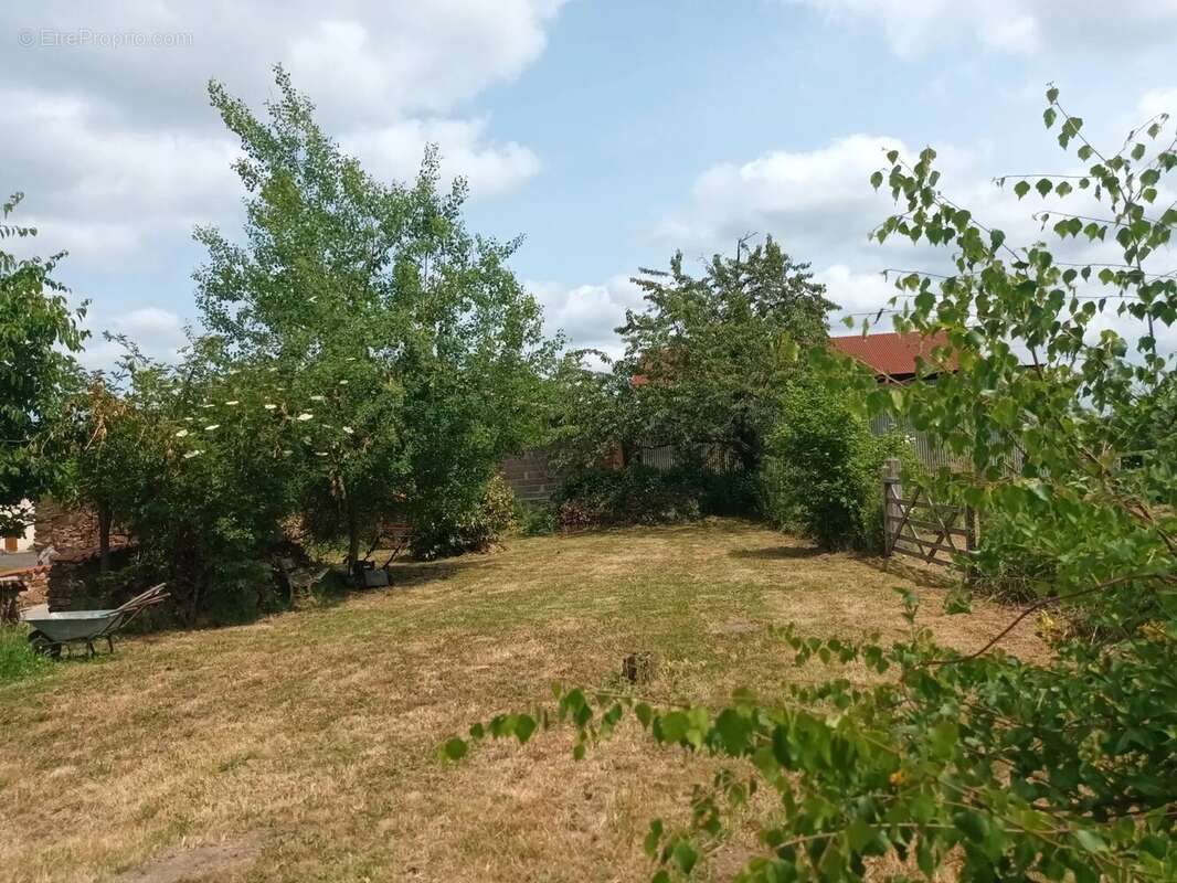 Charmante maison de campagne de 3 chambres avec grange et verger - photo 3