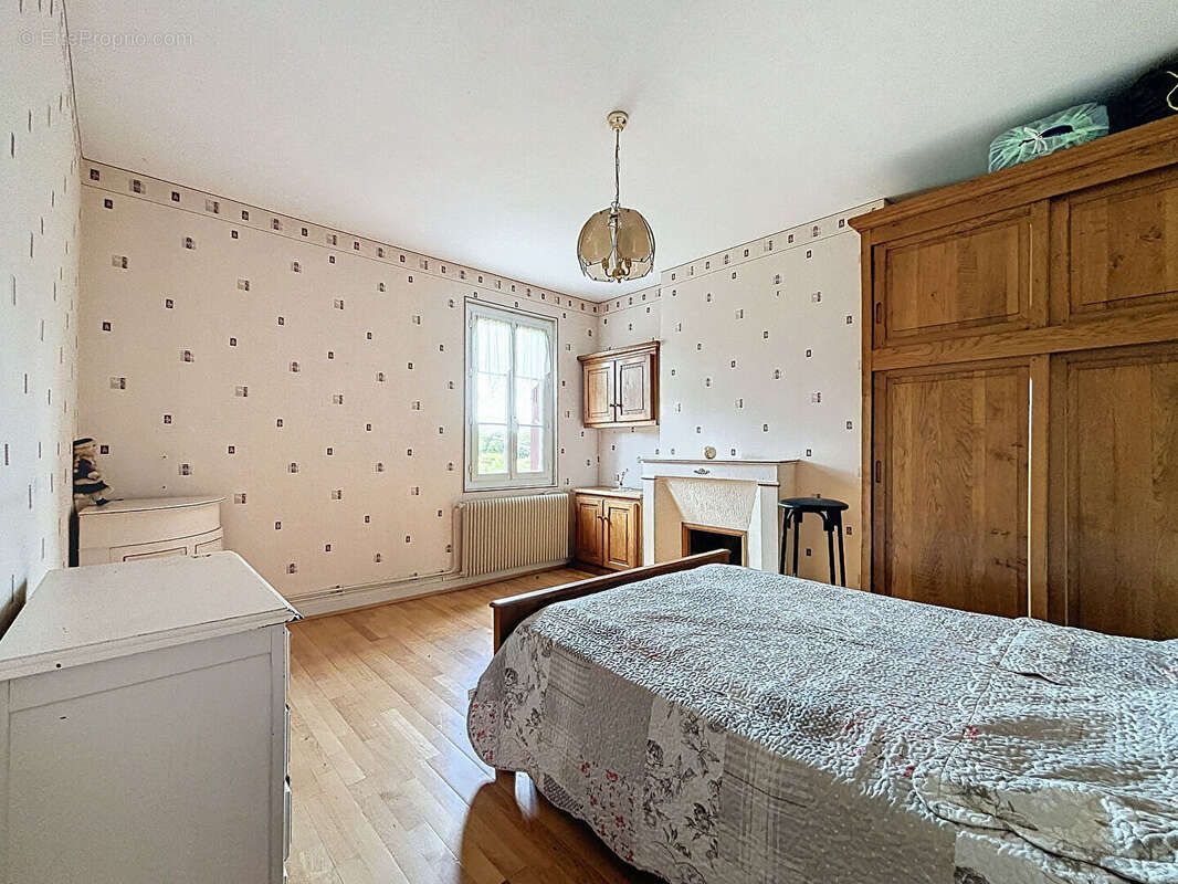 Maison à LE MESNIL-GUILLAUME