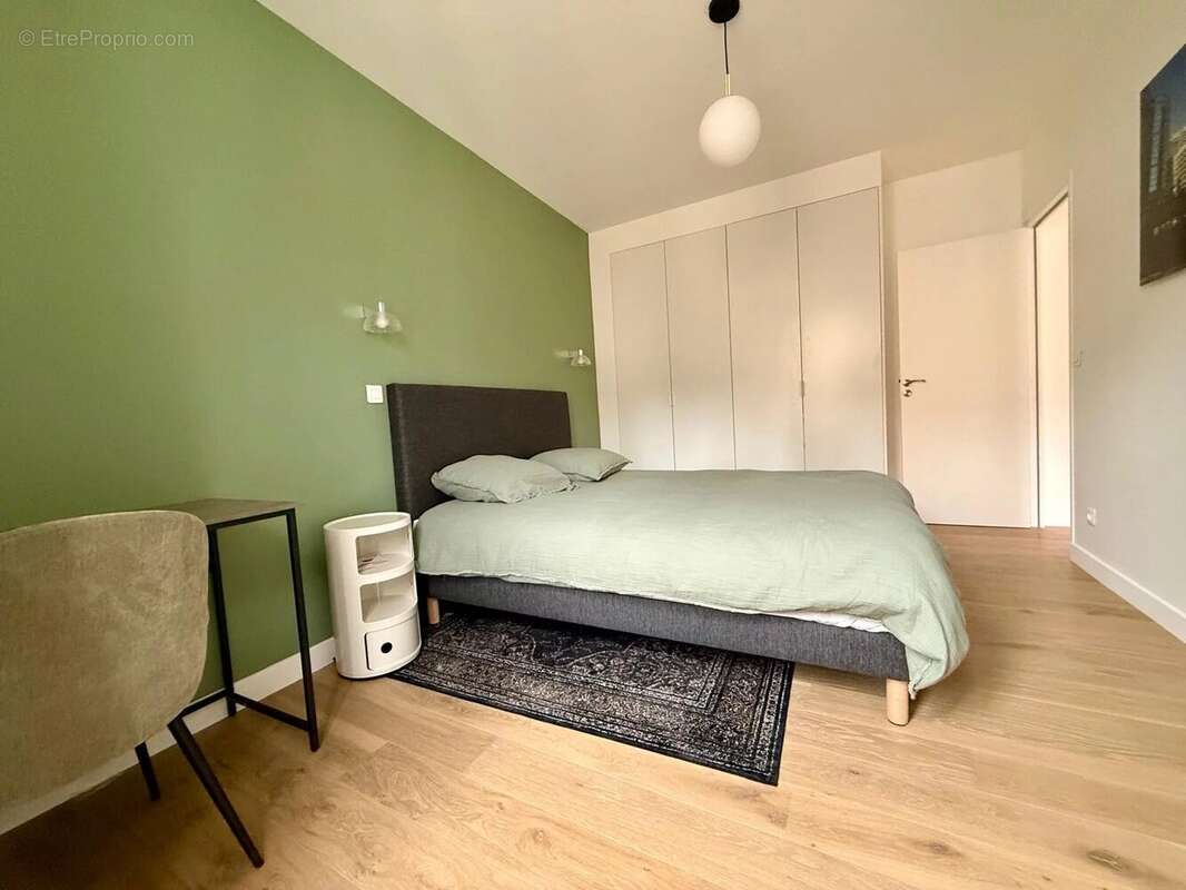 Appartement à SURESNES