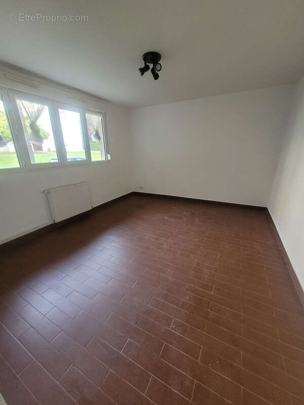 Appartement à PONT-SAINTE-MAXENCE