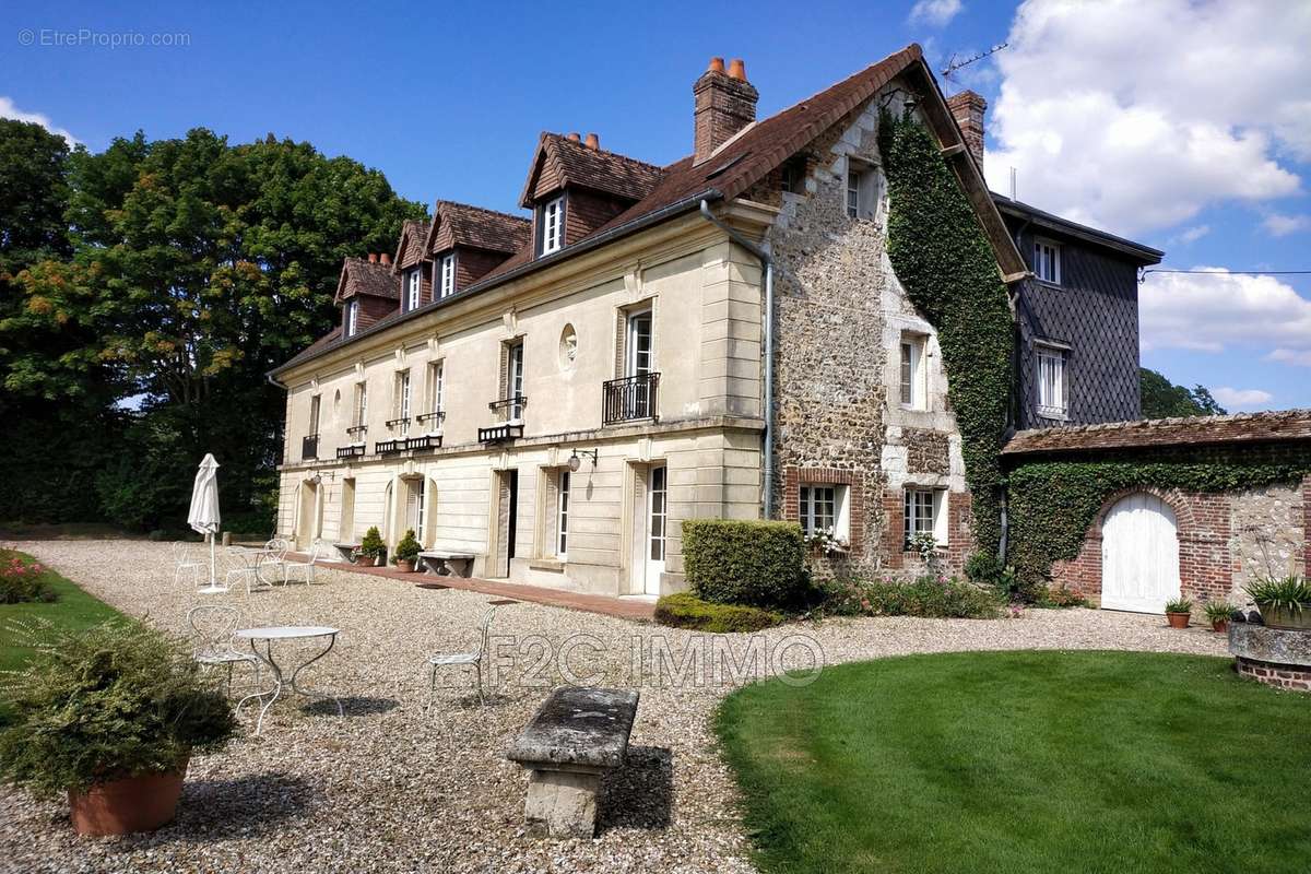 Maison à BOURG-ACHARD