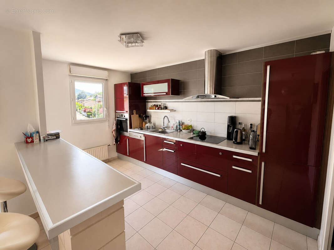 Appartement à VILLE-LA-GRAND
