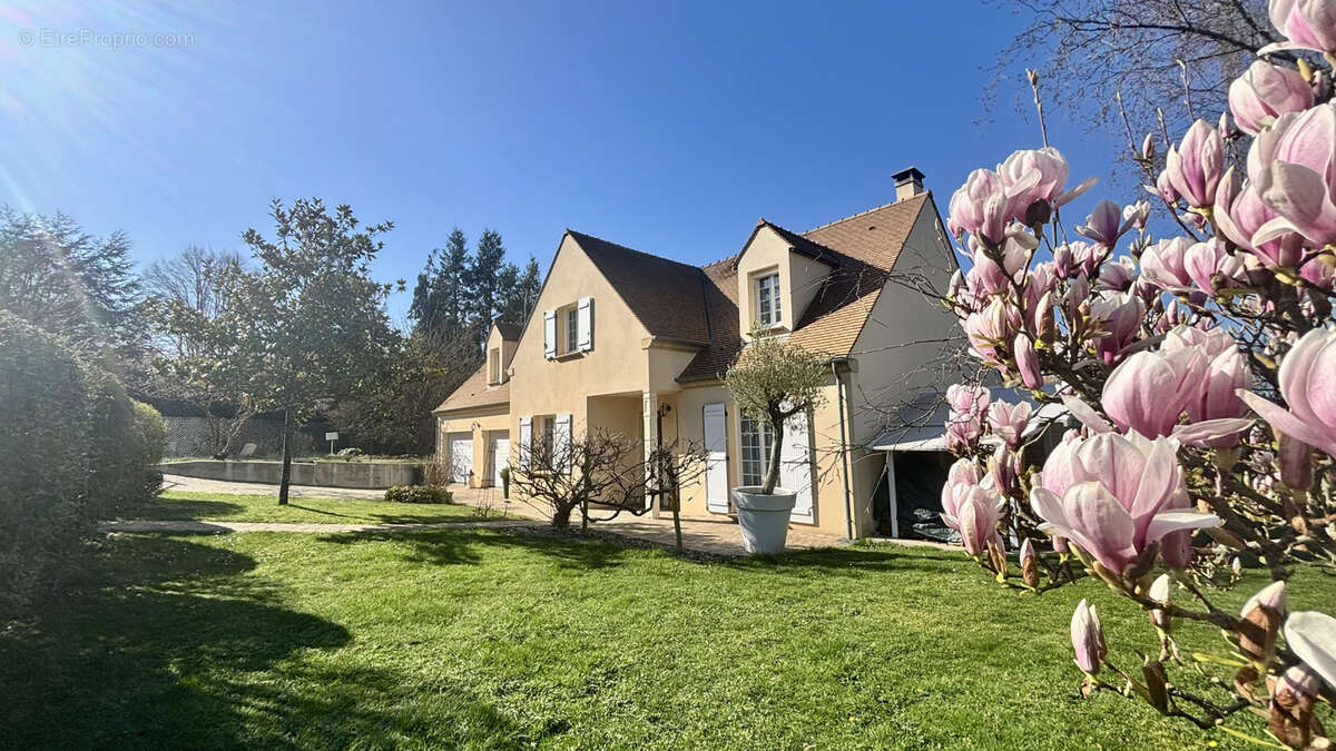 Maison à MONTFORT-L'AMAURY