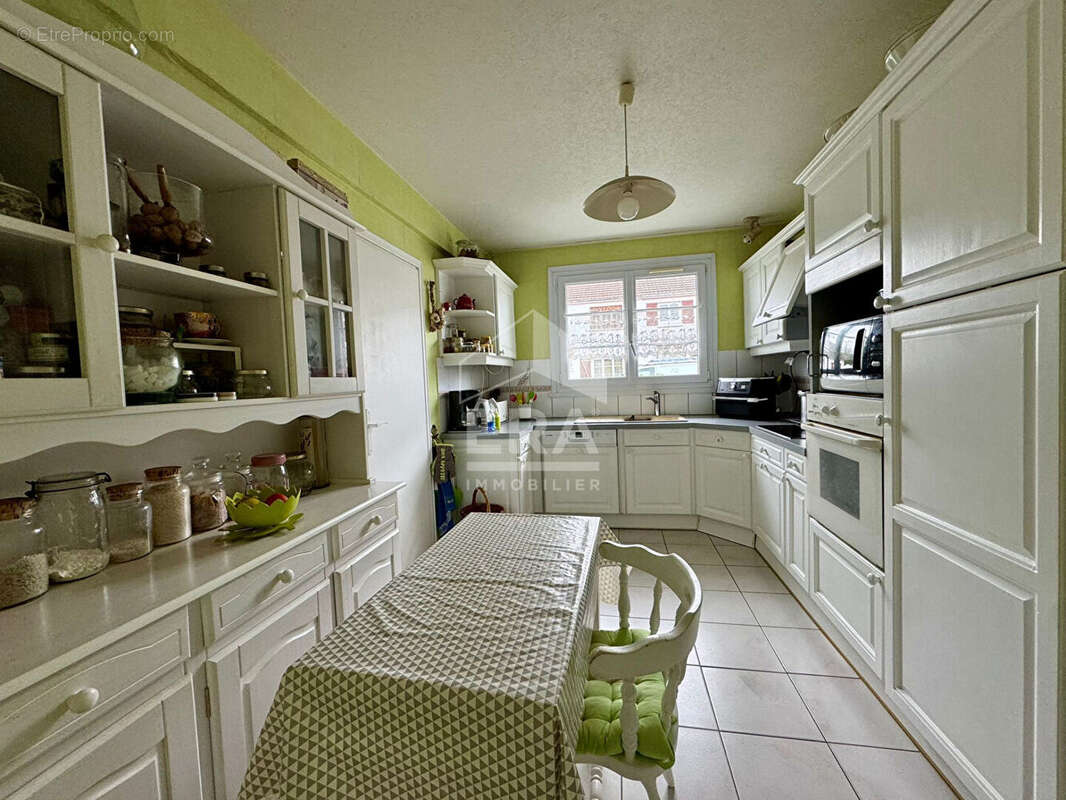 Maison à COMBS-LA-VILLE