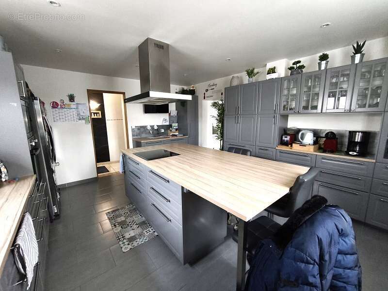 Maison à LOISY-SUR-MARNE