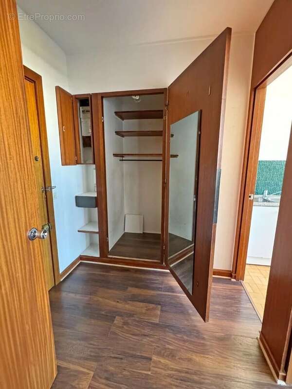 Studio Bld Flandrin - 31 m2 - Balcon - Vue dégagée - photo 9
