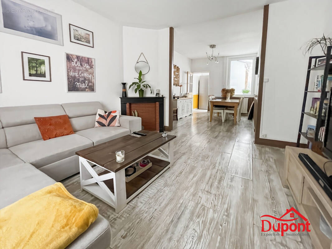 Maison à SAINT-QUENTIN