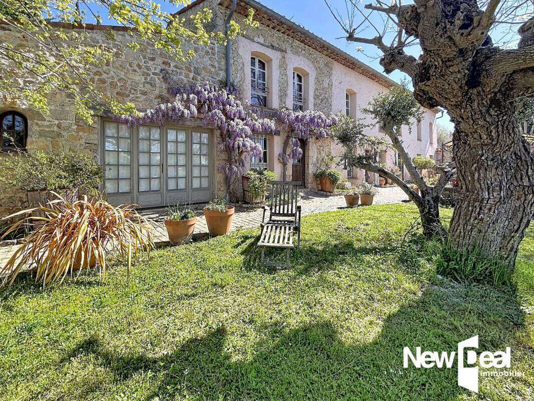 Maison à TOURRETTES