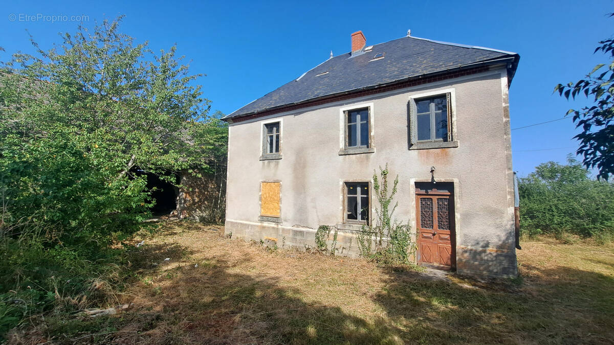 Saint-maurice-pres-pionsat - photo 1