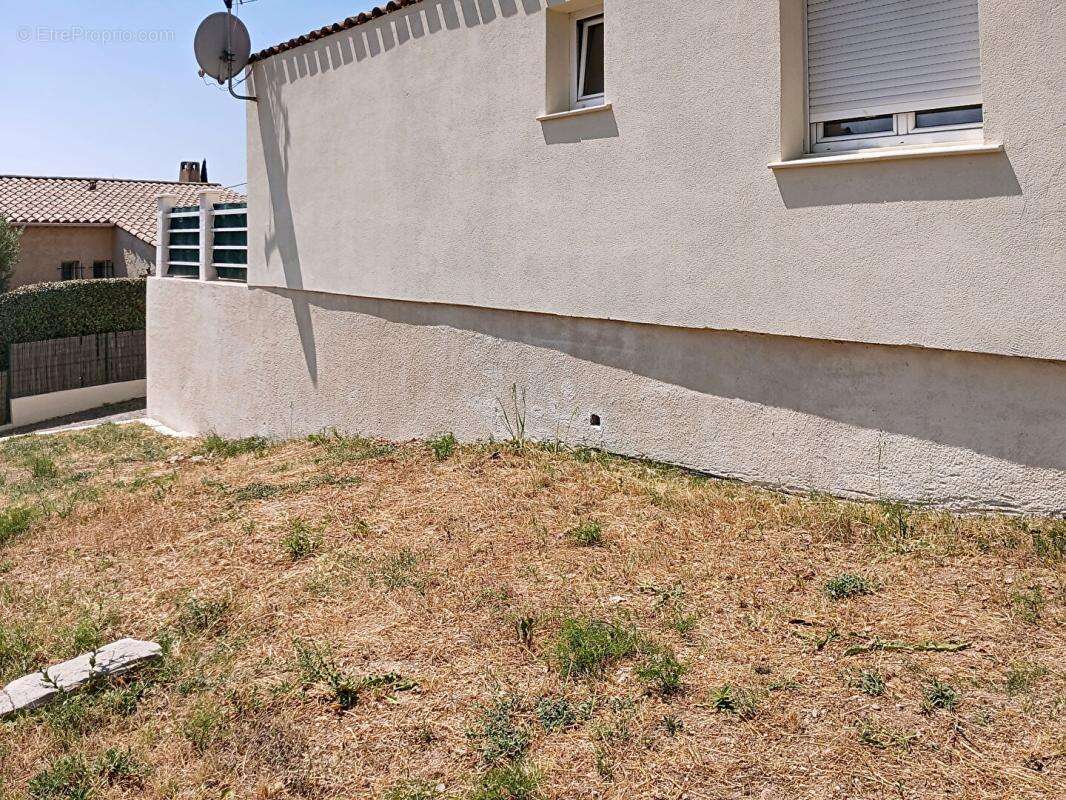 Maison plain-pied de 86.25m² sur terrain 350m² avec garages - Montfort Sur Argens - photo 16